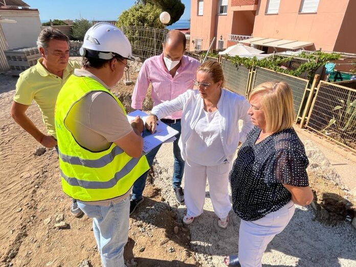 La alcaldesa y los concejales de Infraestructuras y Torreblanca supervisan los trabajos